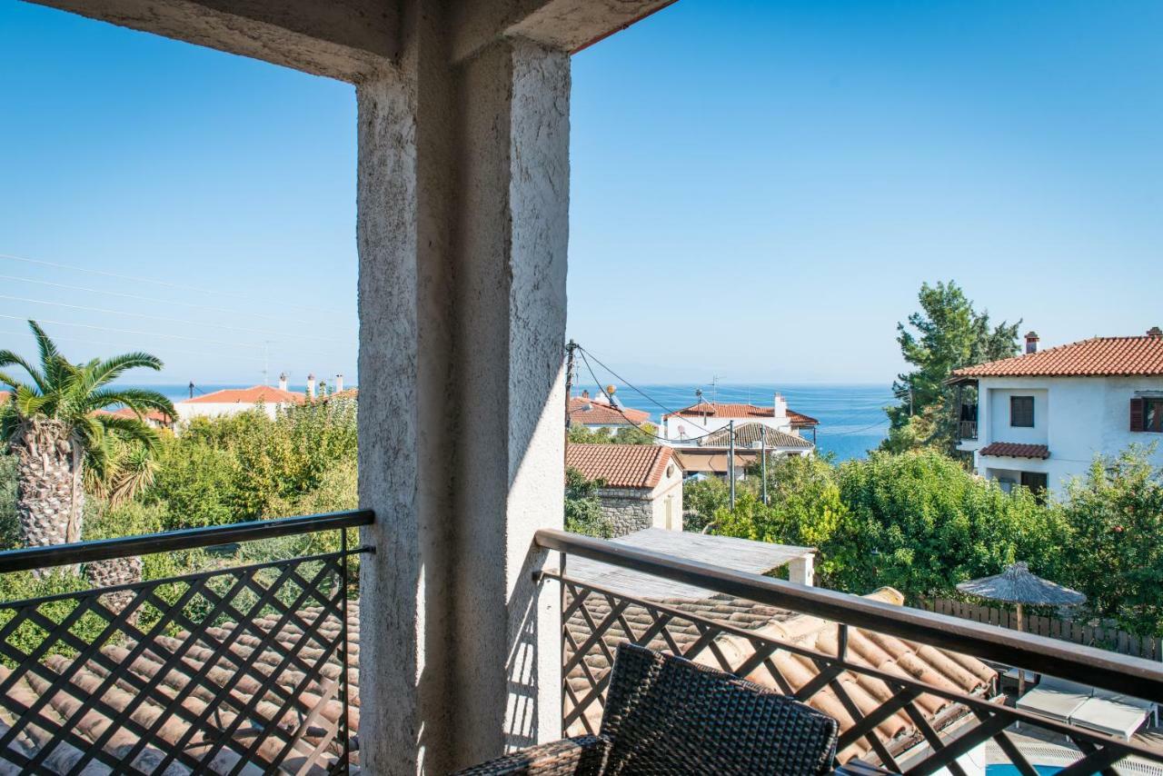 Stamos Hotel Afytos Exteriör bild